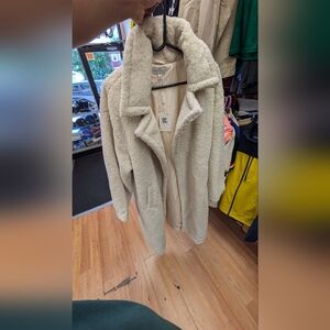 Pretty Lavish Size L Cream Oversized Coat